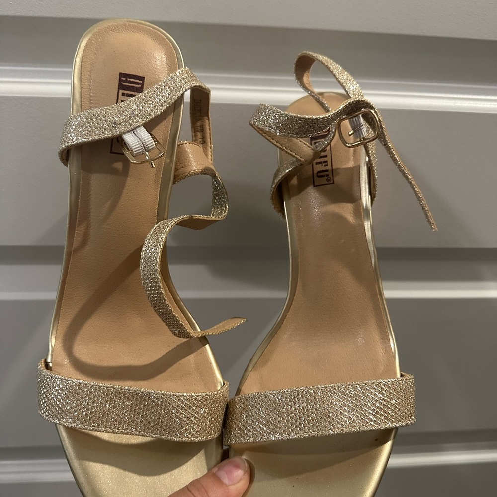 Elegant Gold Sparkly Heels